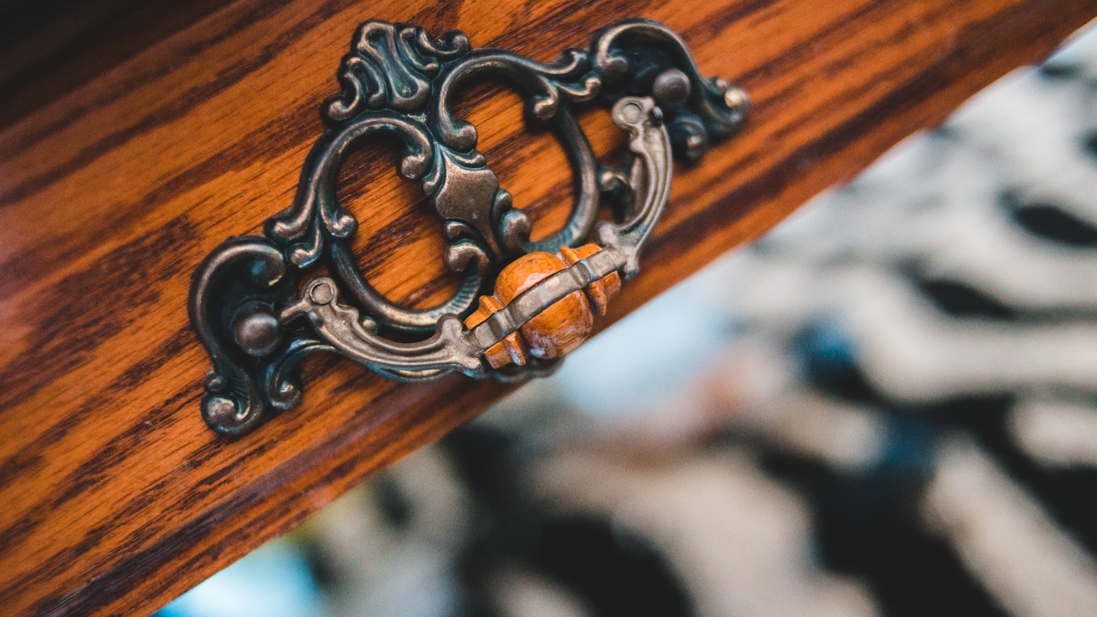 Защита металлической фурнитуры террасной мебели от коррозии